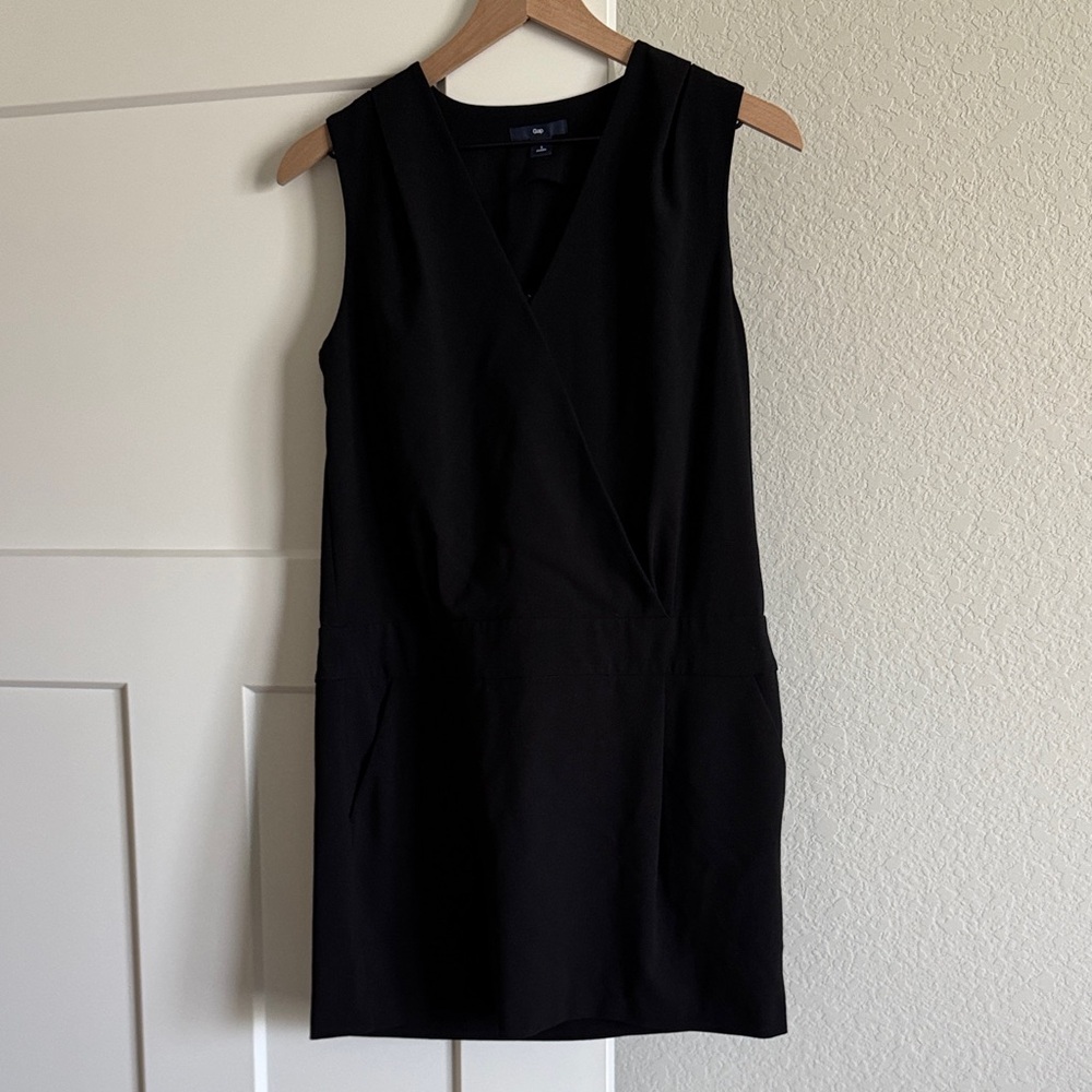 GAP Black Sleeveless Mini Dress
